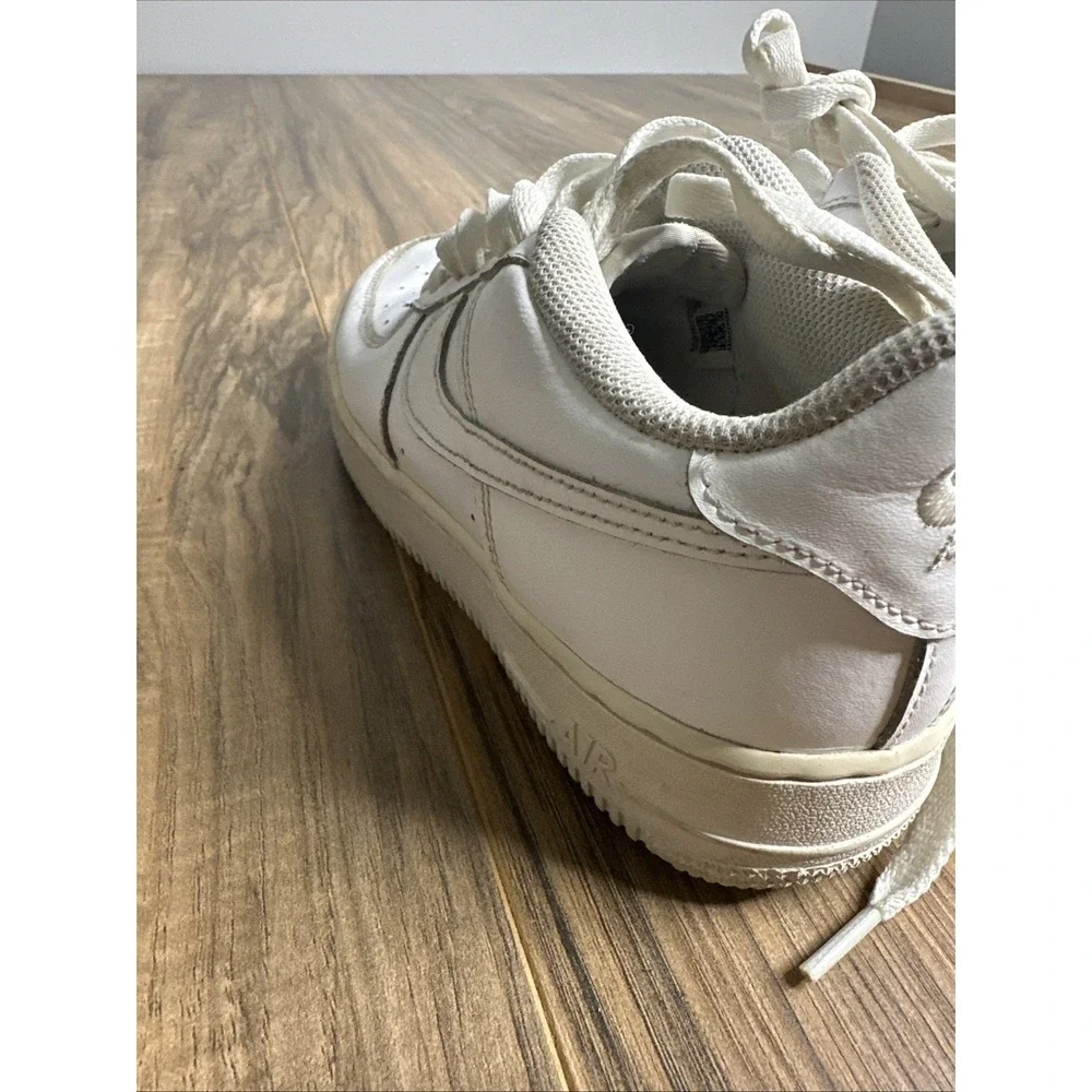 Nike Air Force‎ 1 le Low Triple White Size 6.5Y GS DH2920-111